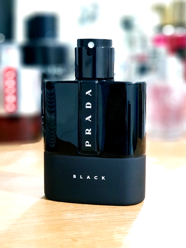 prada black edp